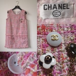 CHANEL Tweed sparkle shift dress